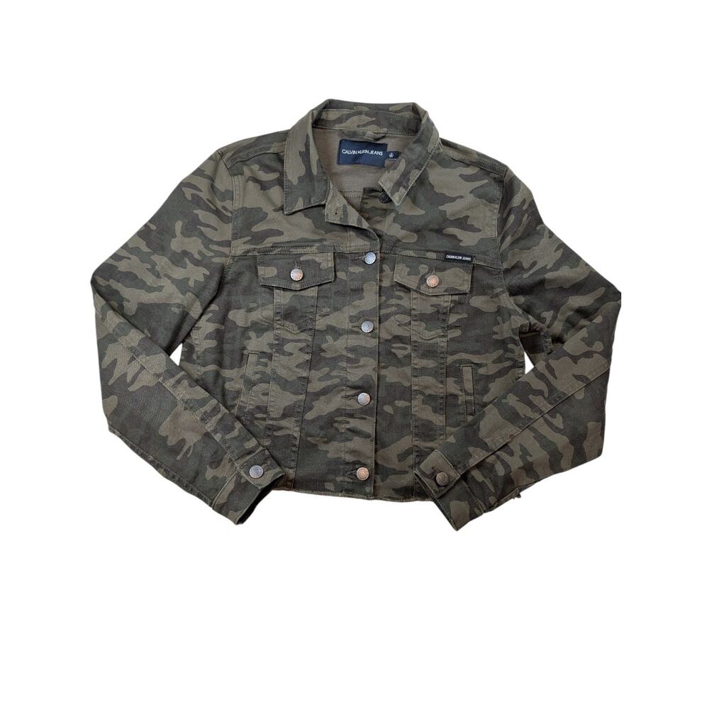 Calvin Klein Jeans Woment's M Camo Cropped Trucker Jacket Medium Raw Hem Y2K